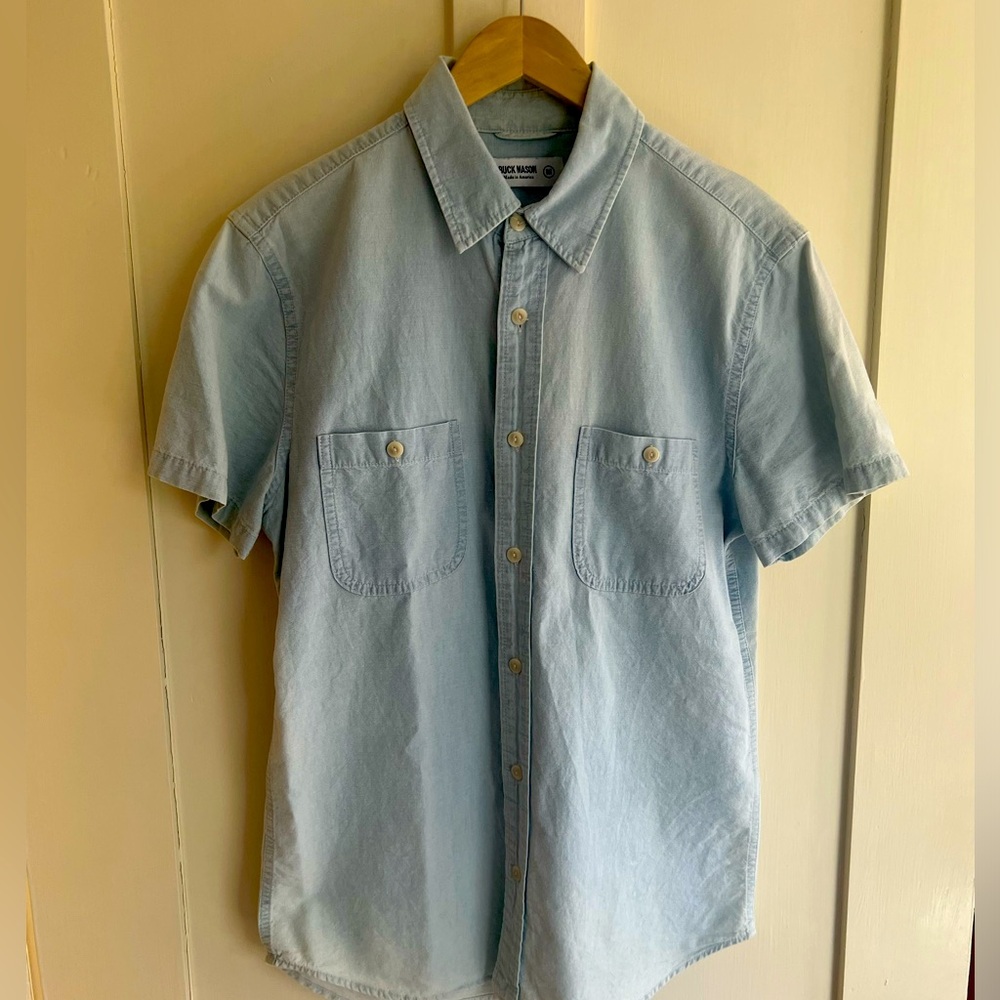 Buck Mason short sleeve chambray denim shirt, size Medium